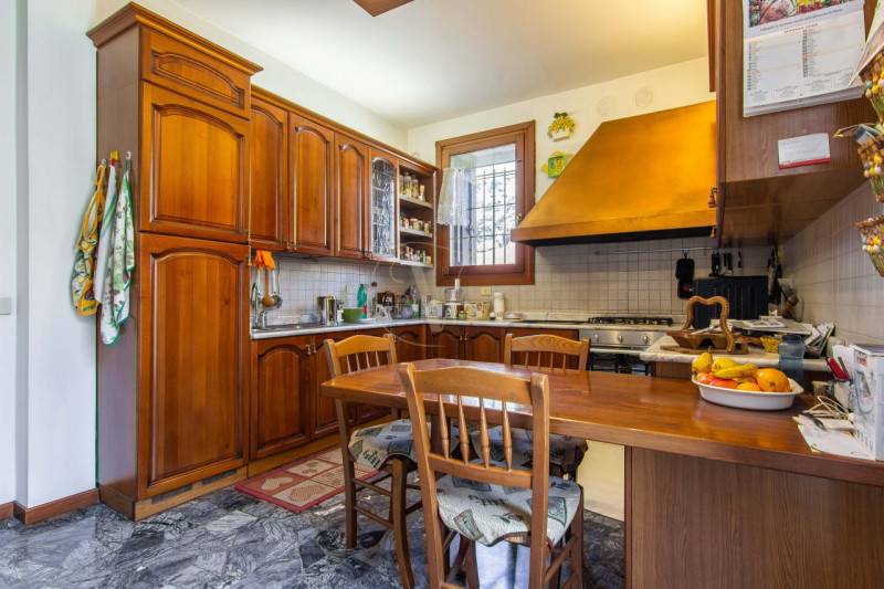 casa indipendente in vendita a Vicenza in zona San Bortolo/San Paolo