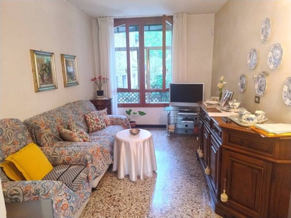 casa indipendente in vendita a Vicenza in zona Cattane