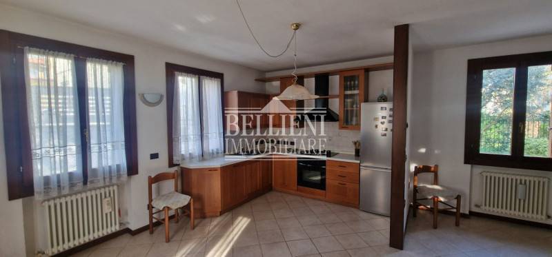 casa indipendente in vendita a Vicenza in zona San Bortolo/San Paolo