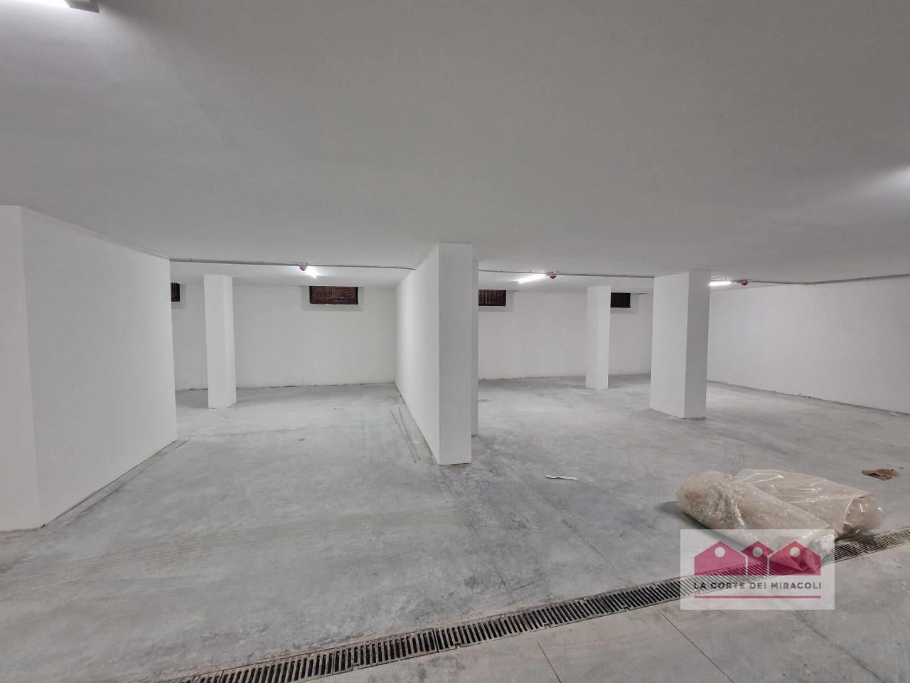 negozio in vendita a Vicenza in zona Borgo Berga