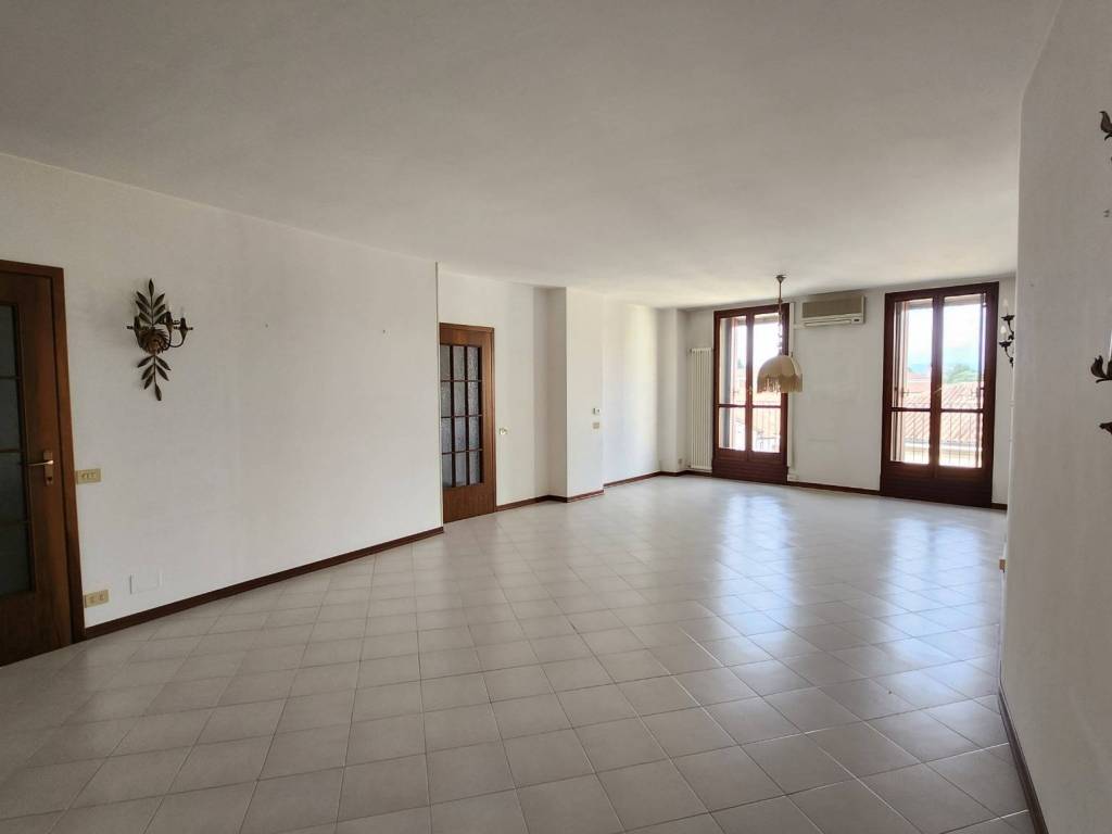 appartamento in vendita a Vicenza in zona Borgo Berga