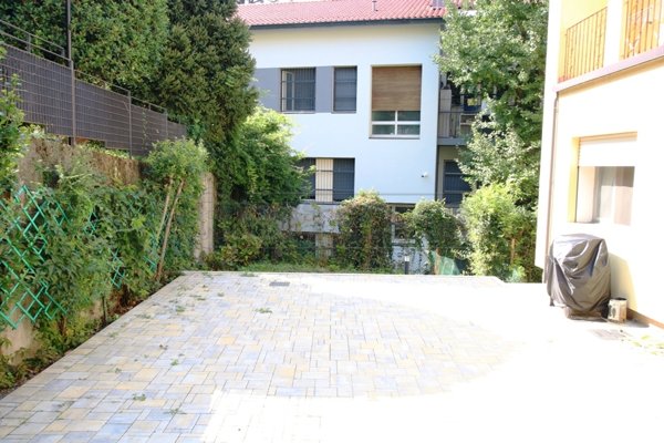 casa indipendente in vendita a Vicenza in zona Monte Berico