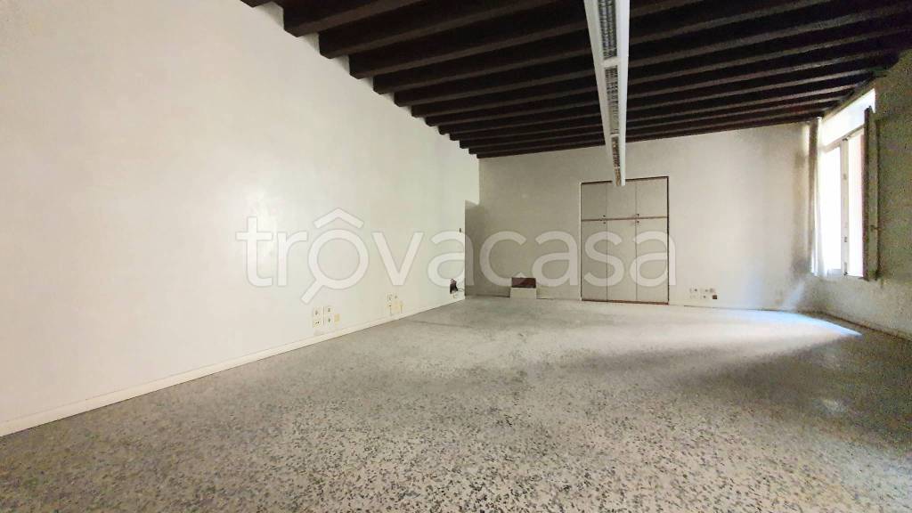 appartamento in vendita a Vicenza in zona Centro Storico