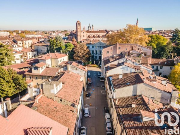 casa indipendente in vendita a Vicenza in zona Borgo Berga