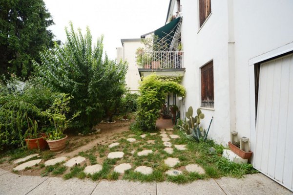 casa indipendente in vendita a Vicenza in zona Centro Storico