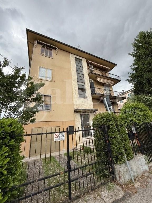 appartamento in vendita a Vicenza in zona Cattane