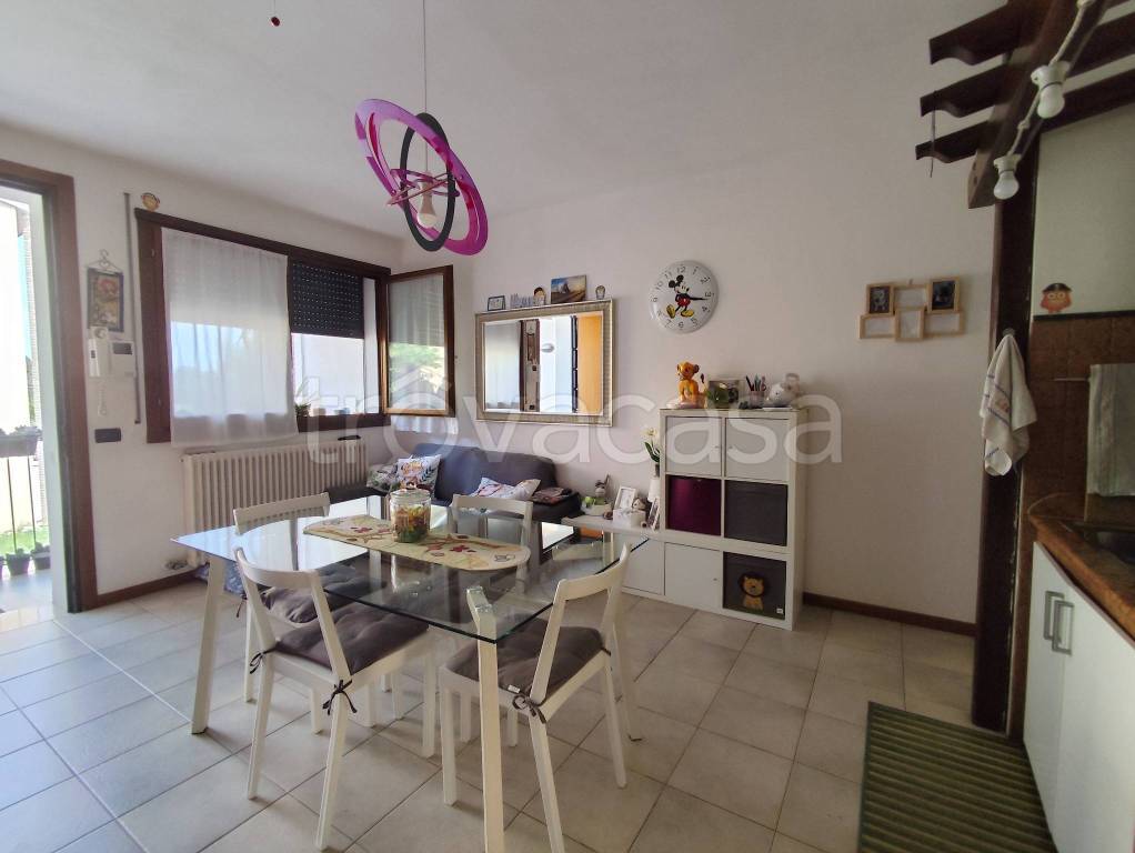 appartamento in vendita a Vicenza in zona Bertesinella