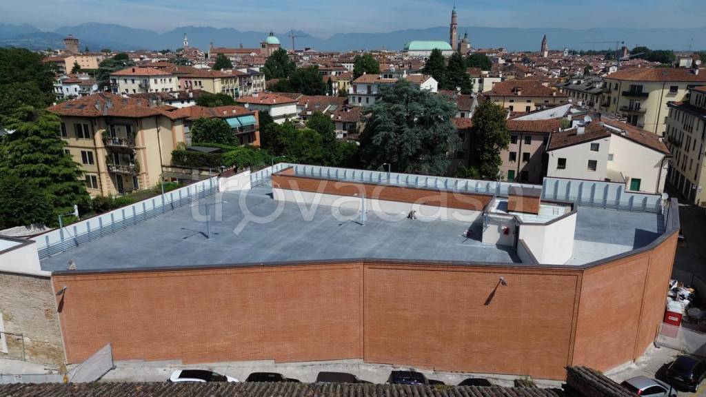 ufficio in vendita a Vicenza in zona Centro Storico