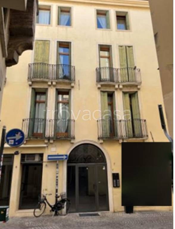 appartamento in vendita a Vicenza in zona Centro Storico