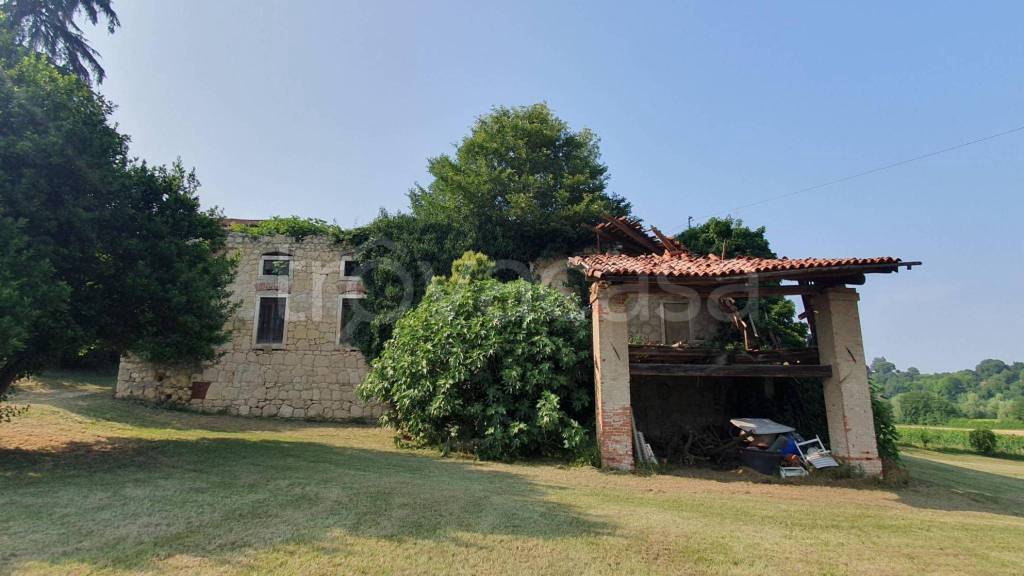 casa indipendente in vendita a Vicenza in zona Monte Berico