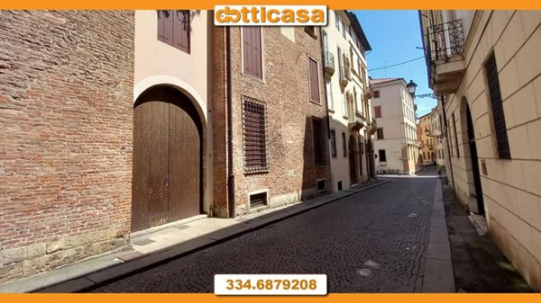 appartamento in vendita a Vicenza in zona Borgo Berga