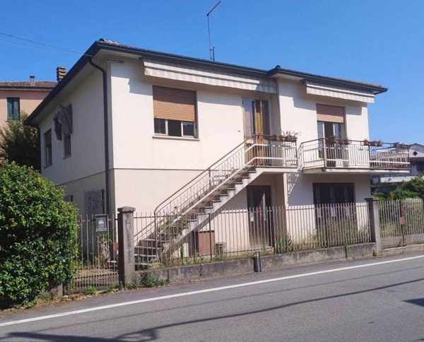 casa indipendente in vendita a Vicenza in zona Maddalene