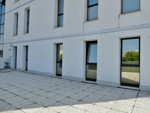 ufficio in vendita a Vicenza in zona Cattane