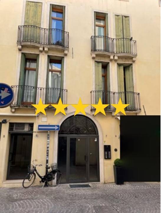 appartamento in vendita a Vicenza in zona Centro Storico