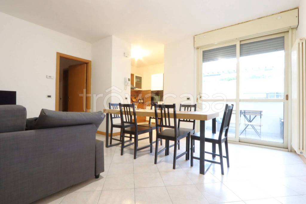 appartamento in vendita a Vicenza in zona Cattane
