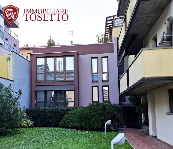 ufficio in vendita a Vicenza in zona Villaggio del Sole