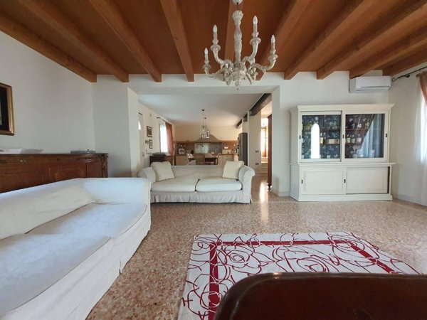 casa indipendente in vendita a Vicenza in zona Centro Storico