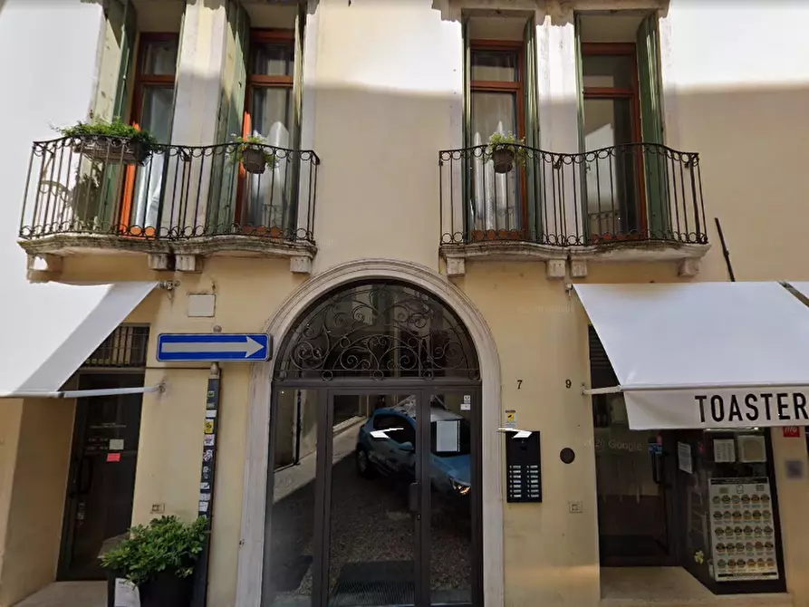 appartamento in vendita a Vicenza in zona Centro Storico