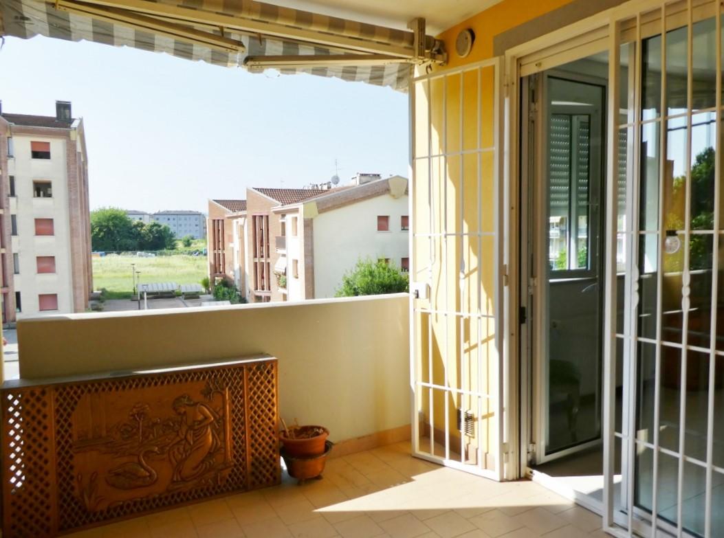appartamento in vendita a Vicenza in zona Cattane