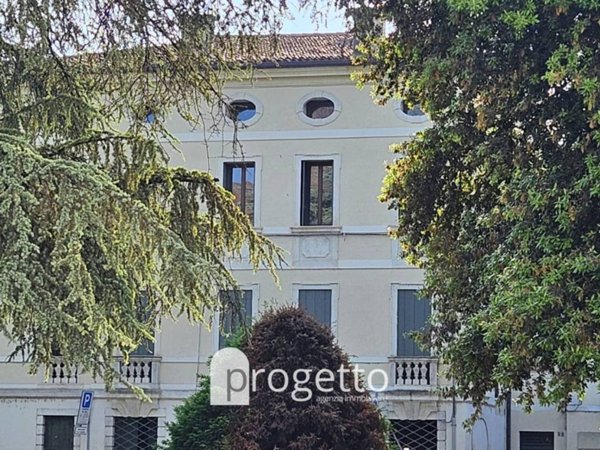appartamento in vendita a Vicenza in zona Centro Storico