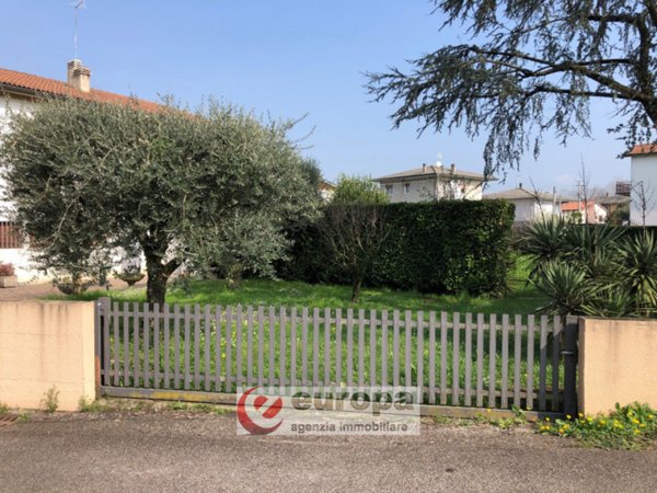 casa indipendente in vendita a Vicenza in zona Ospedaletto