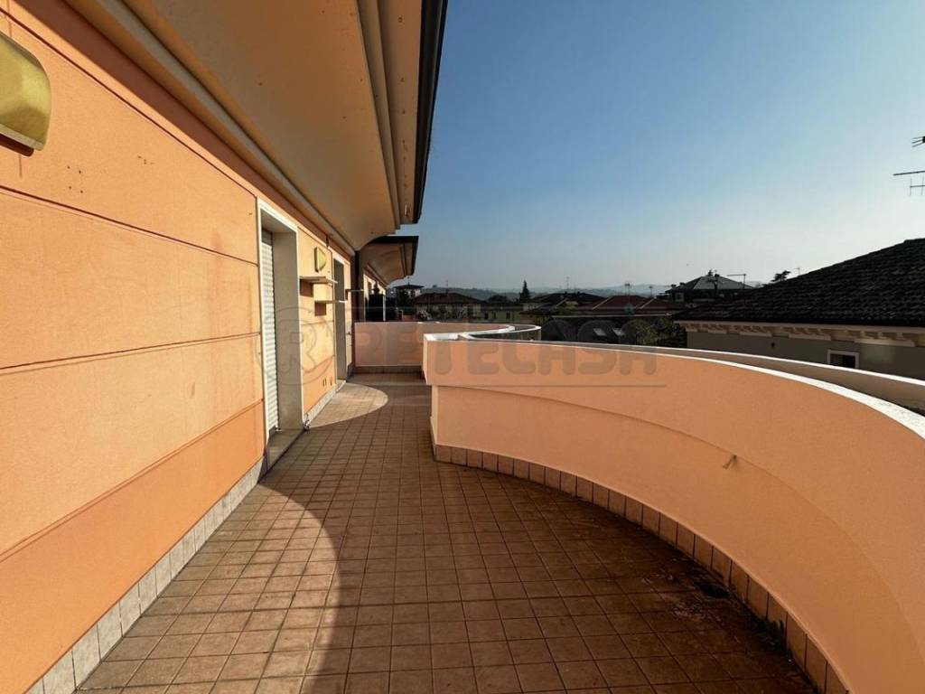 appartamento in vendita a Vicenza in zona Cattane