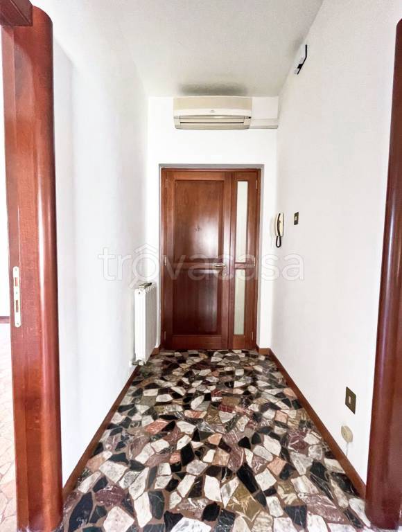 appartamento in vendita a Vicenza in zona San Bortolo/San Paolo