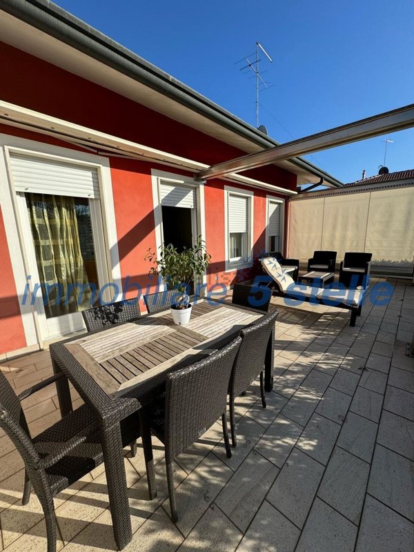 casa indipendente in vendita a Vicenza in zona San Bortolo/San Paolo