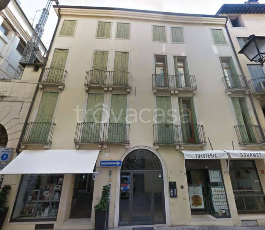 appartamento in vendita a Vicenza in zona Centro Storico
