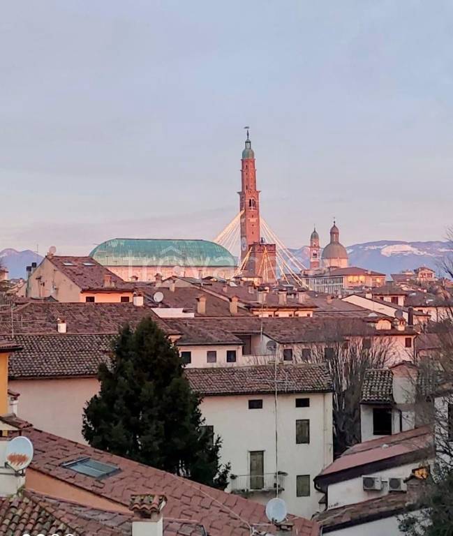 appartamento in vendita a Vicenza in zona Centro Storico