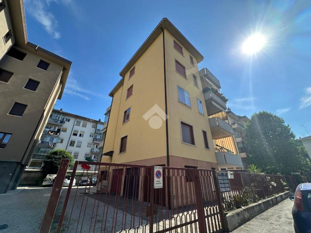 appartamento in vendita a Vicenza in zona Villaggio del Sole