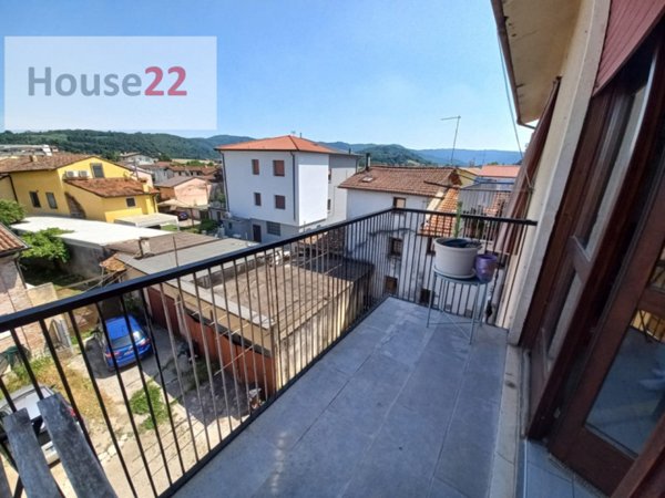 appartamento in vendita a Vicenza in zona Tormeno