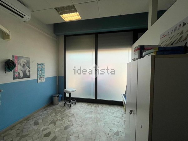 negozio in vendita a Vicenza in zona San Lazzaro/Pomari