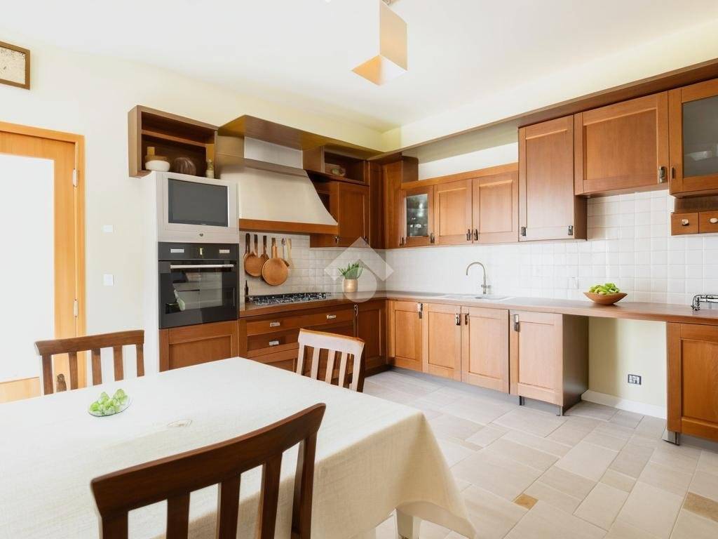 appartamento in vendita a Vicenza in zona Villaggio del Sole