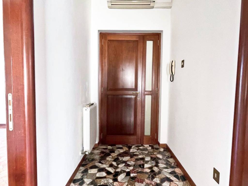 appartamento in vendita a Vicenza in zona San Bortolo/San Paolo