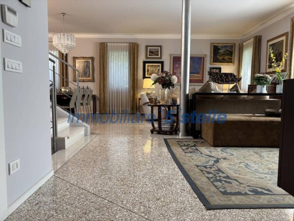 casa indipendente in vendita a Vicenza in zona Borgo Berga