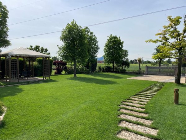casa indipendente in vendita a Vicenza in zona Centro Storico