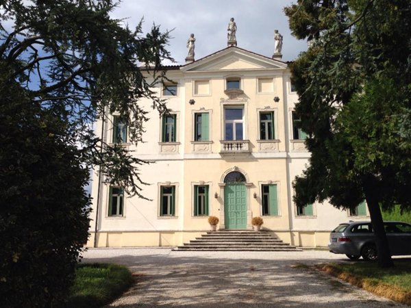 villa in vendita a Vicenza in zona Maddalene