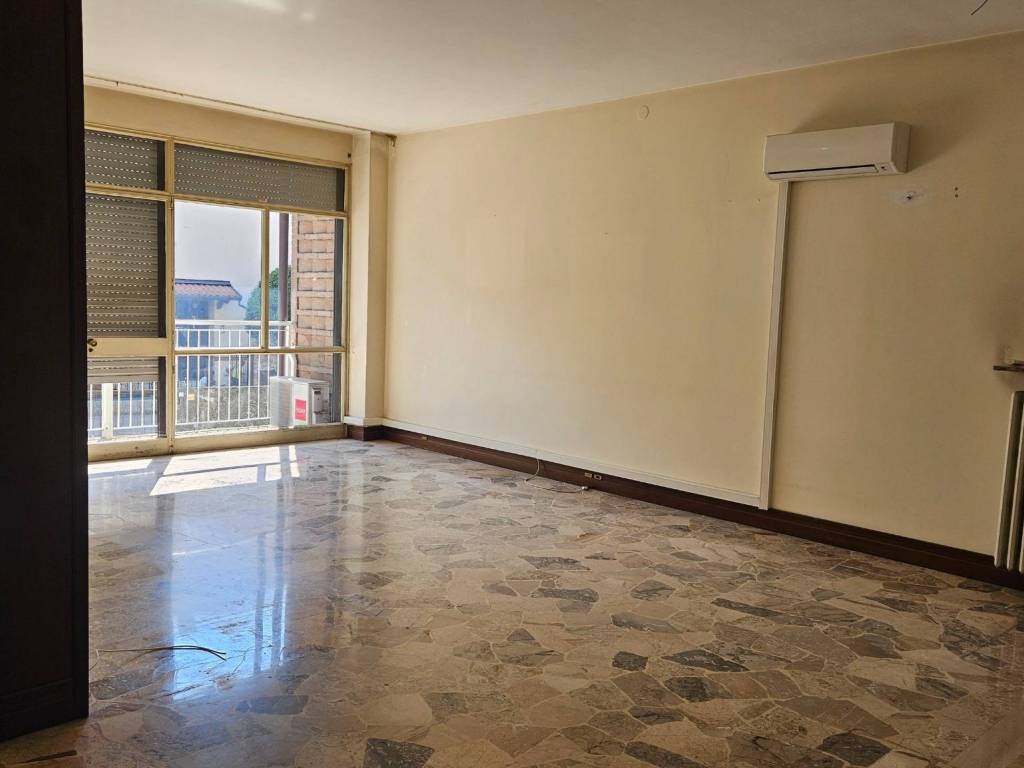 appartamento in vendita a Vicenza in zona San Bortolo/San Paolo
