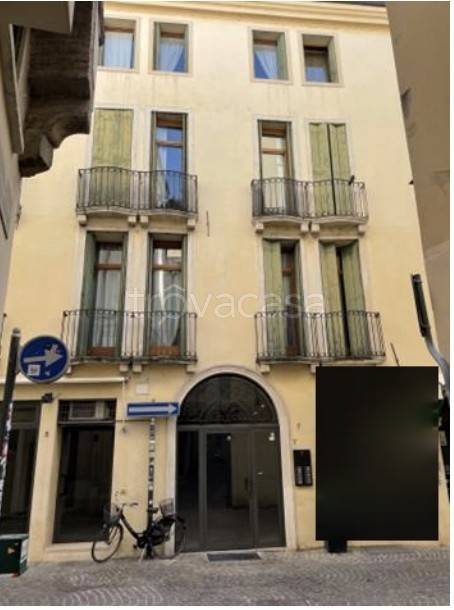 appartamento in vendita a Vicenza in zona Centro Storico