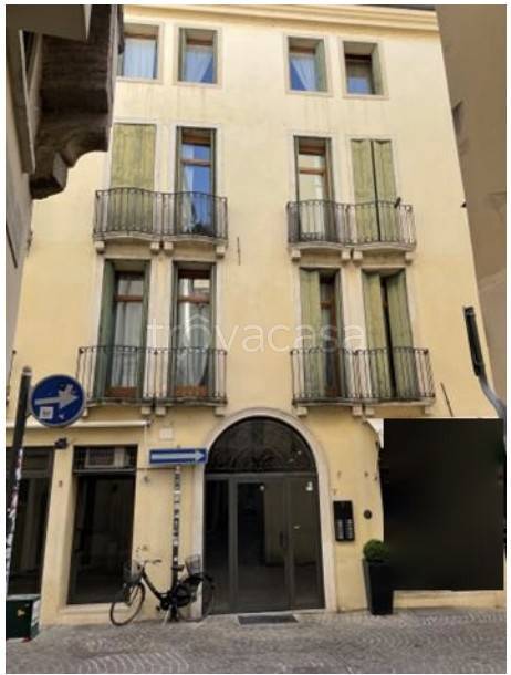 appartamento in vendita a Vicenza in zona Centro Storico