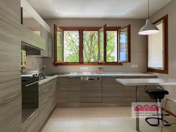 casa indipendente in vendita a Vicenza in zona Borgo Casale