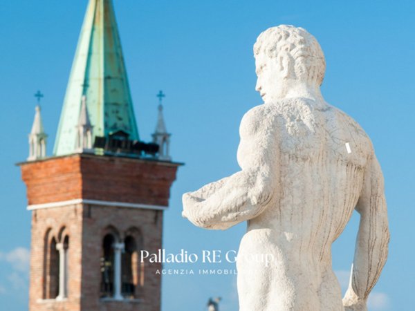negozio in vendita a Vicenza in zona Centro Storico