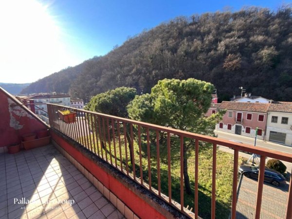 appartamento in vendita a Vicenza in zona Monte Berico
