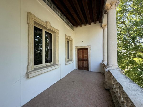 appartamento in vendita a Vicenza in zona Centro Storico