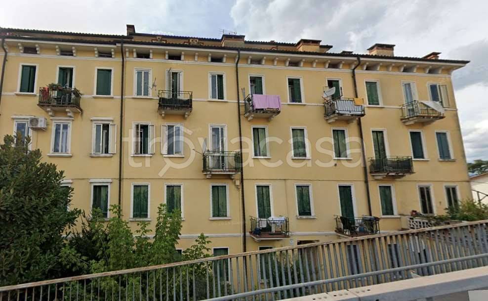 appartamento in vendita a Vicenza in zona San Lazzaro/Pomari