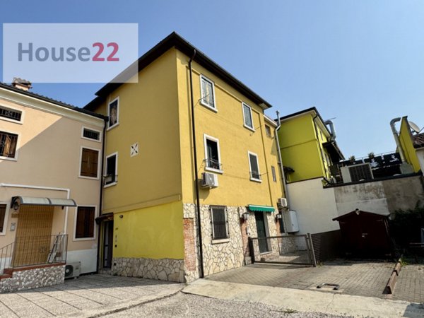 appartamento in vendita a Vicenza in zona Centro Storico
