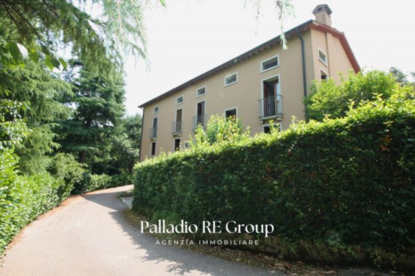 casa indipendente in vendita a Vicenza in zona Gogna