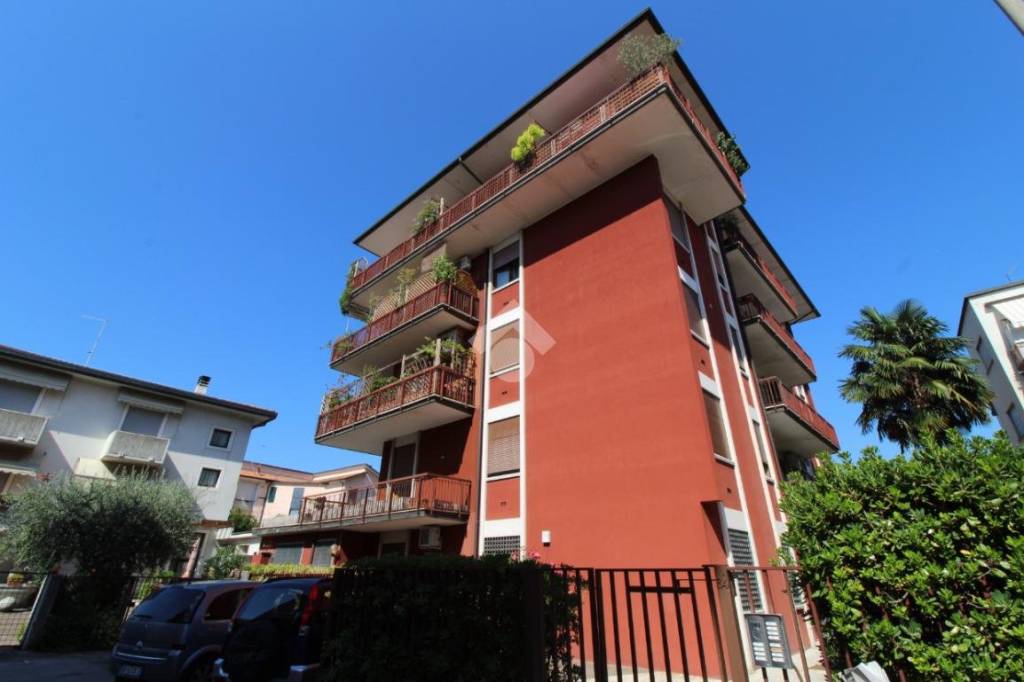 ufficio in vendita a Vicenza in zona San Bortolo/San Paolo