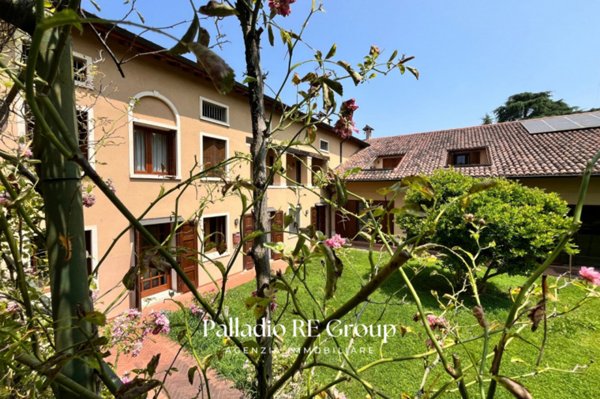 casa indipendente in vendita a Vicenza in zona Gogna